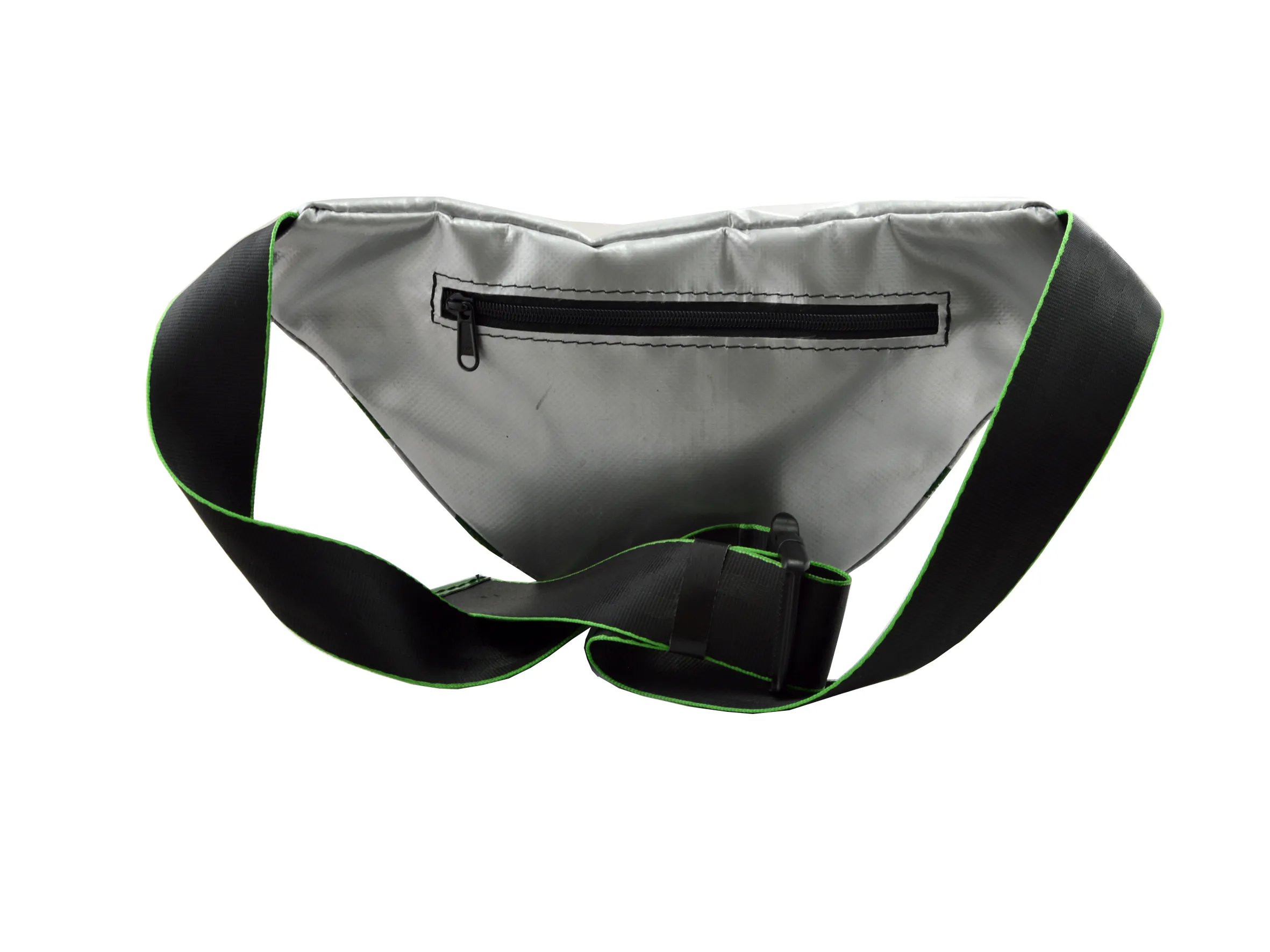 Nachhaltige Bauchtasche XL aus LKW-Plane 11c craftbags